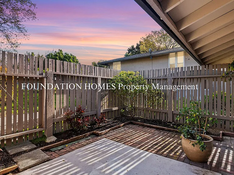 158 Roundtree Blvd — Photo 14
