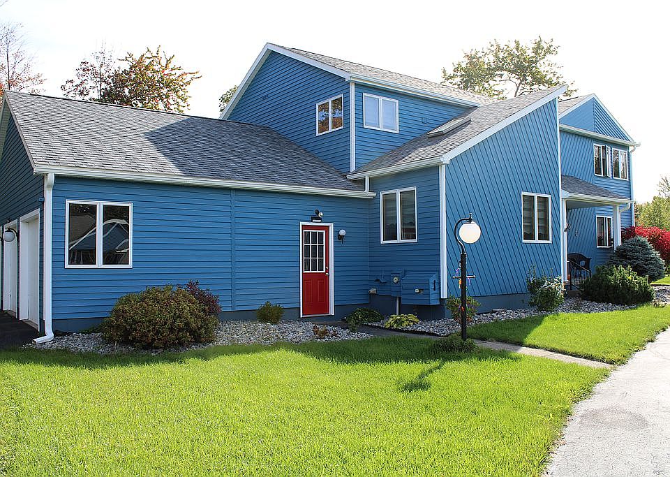 2nd image of 14 Juniper Ln