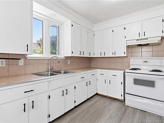 5th image of 236 Ayer Ave #234