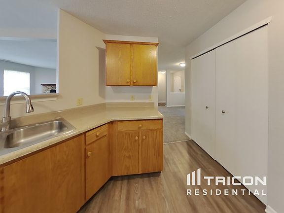 4th image of 7811 Amadeus Dr