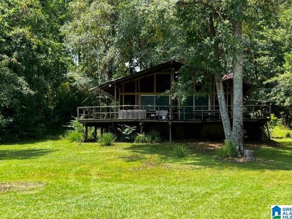 898 Riverside Dr, Clanton, AL 35046
