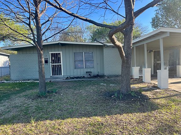 3rd image of 2410 Clara Ln