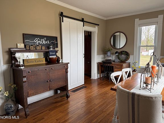 2nd image of 350 Portage Rd