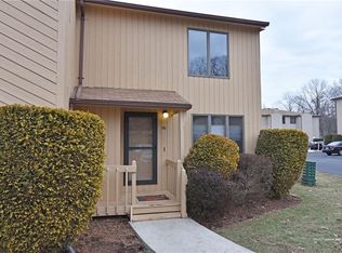 56 Kristee Cir, West Warwick, RI 02893