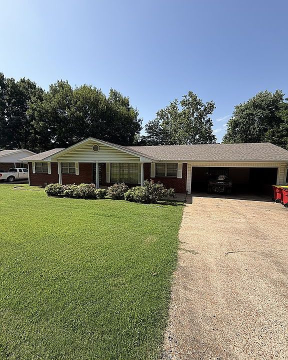 2nd image of 1307 View St