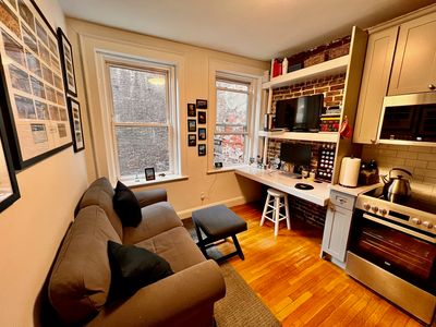 34 Grove St #1, Boston, MA, 02114