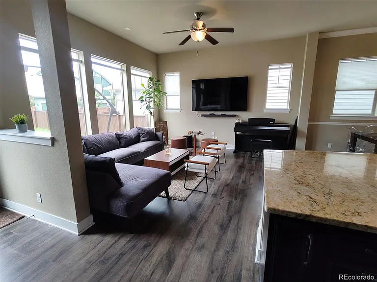 5424 Tamarac Way — Photo 5