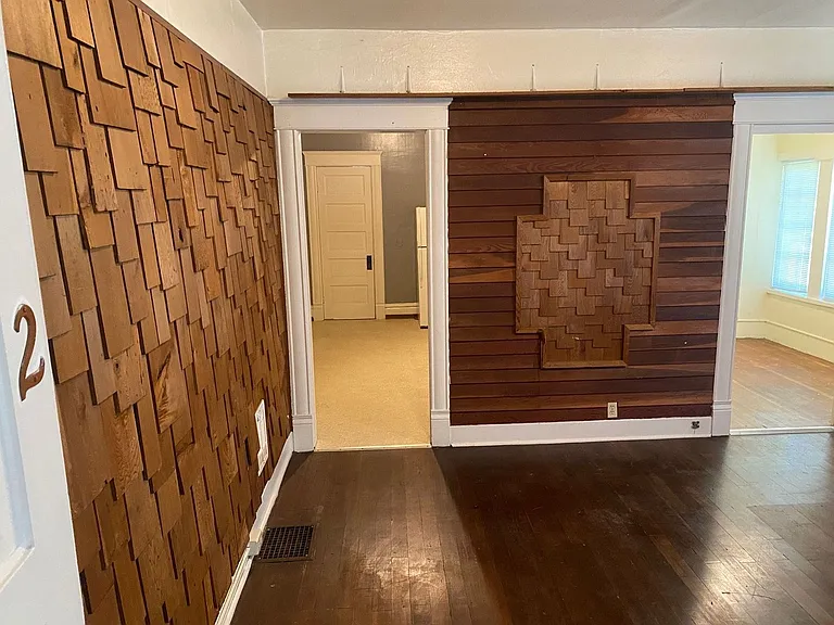 1654 Lincoln Street — Photo 3