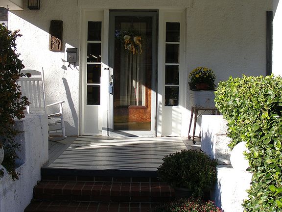 4th image of 1216 W Cherokee Ave