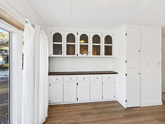 4th image of 1175 Rose Hill Rd #101