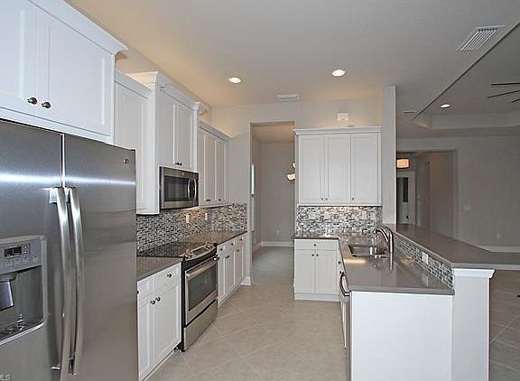 4th image of 11541 Stonecreek Cir