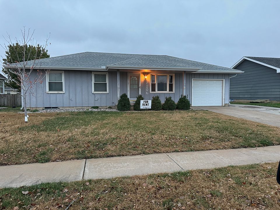 1st image of 2206 Shalimar Dr