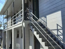 1459 W 20TH