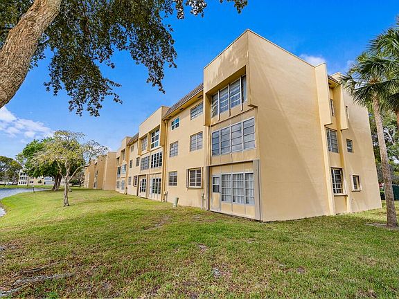 4th image of 6300 NW 62nd Street #107