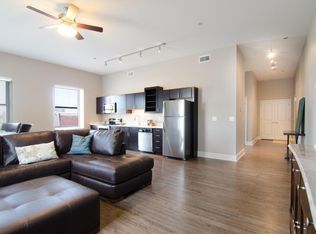 138 Park Central Sq APT 220, Springfield, MO 65806