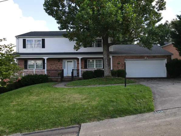 5313 Glow Dr, Cross Lanes, WV 25313