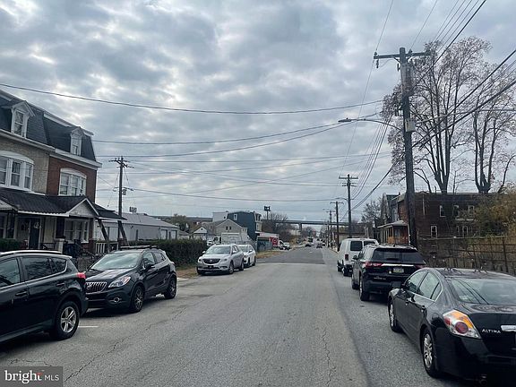 5th image of 1317 W 3rd St