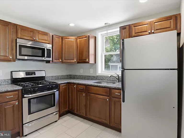 5242 Sands Rd — Photo 1