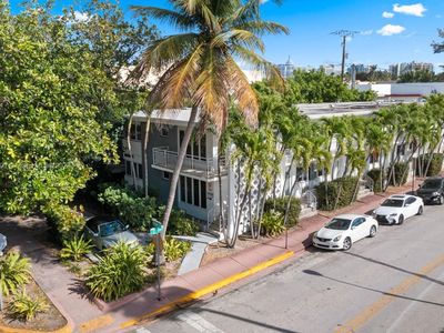 745 13th St #9&10, Miami Beach, FL, 33139