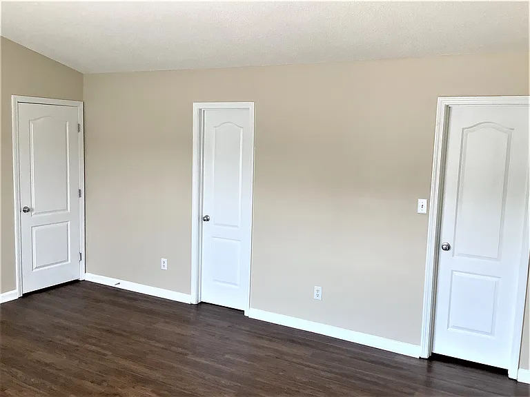 2758 Windchase Dr — Photo 9