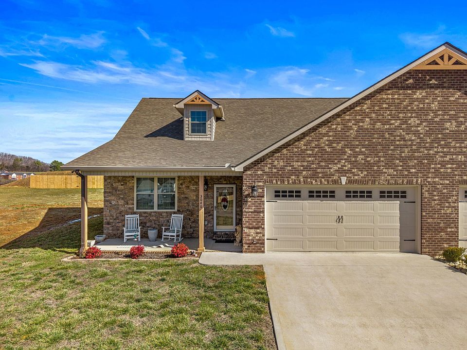 1st image of 3040 Villas Creekside Dr