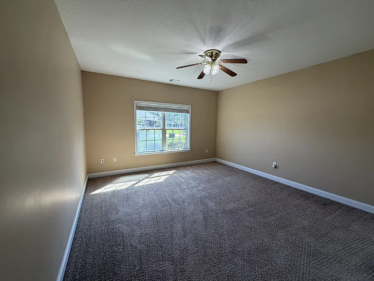 219 Taylor Wells Ln — Photo 17