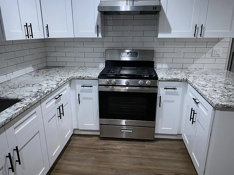 812 Pin Money St — Photo 8
