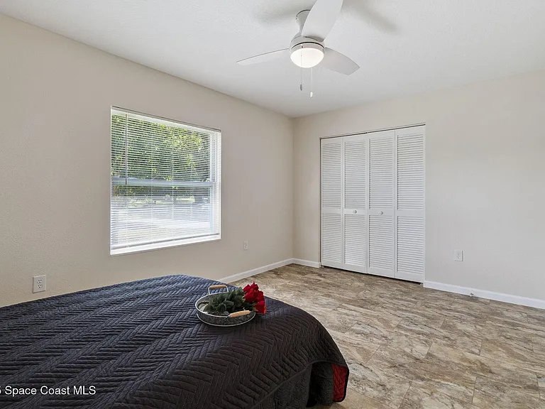 919 Quail St SE — Photo 12