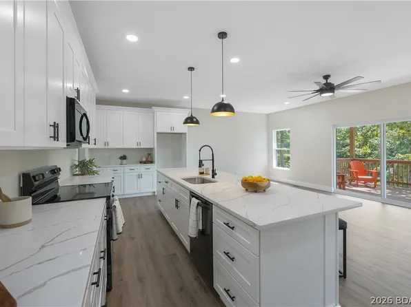20309 Timberlake Village Ln, Rocky Mount, MO 65072