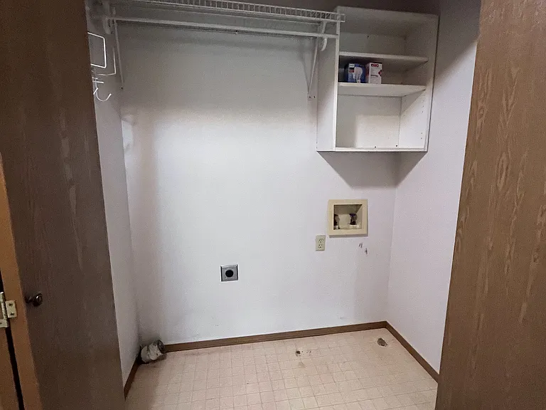Washer and Dryer Hookups- Upstairs Hallway behind doors