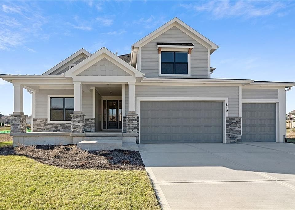 815 Creekmoor Dr, Raymore, MO 64083 MLS 2417400 Zillow