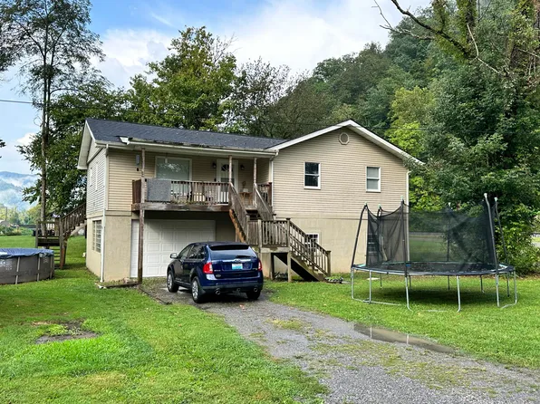 109 Kelly St, Evarts, KY 40828