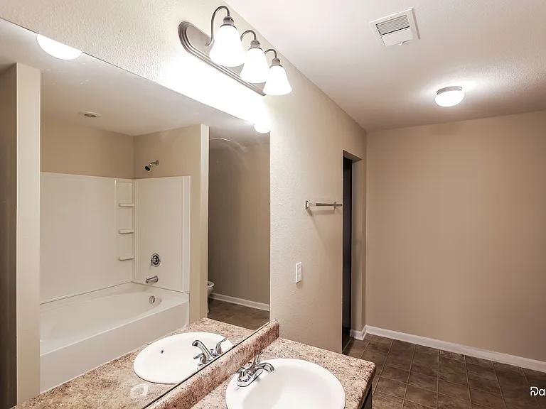 112 Pitts Griffin Dr — Photo 9