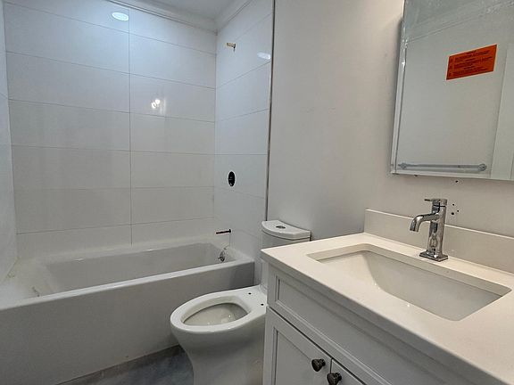 5th image of 28 Arlington St #1