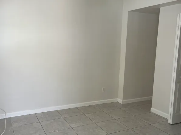 (undisclosed Address), Hollywood, FL 33020