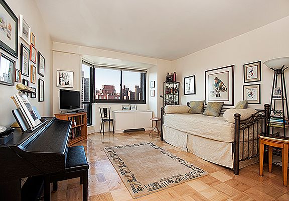 3rd image of 1725 York Ave APT 28F