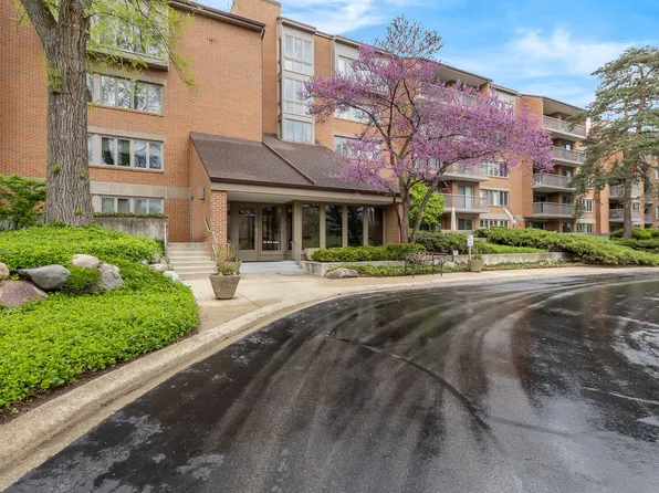 22 Park Ln Unit 404, Park Ridge, IL 60068