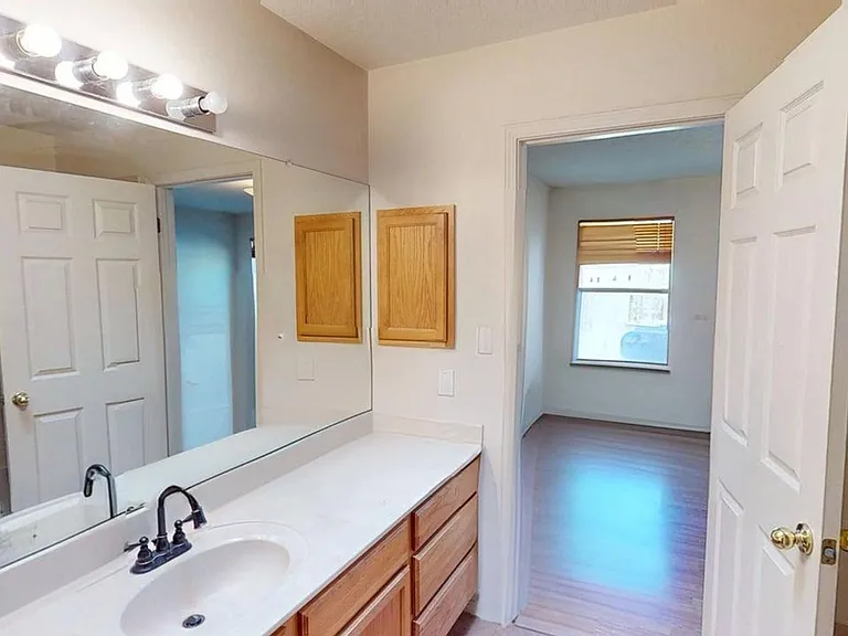 500 Rafael St — Photo 10
