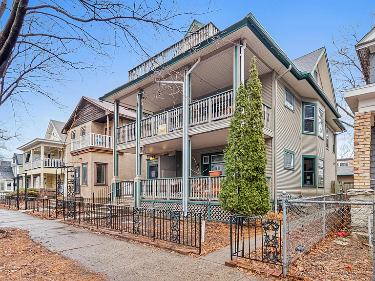 2535 Aldrich Ave S #3 — Photo 17