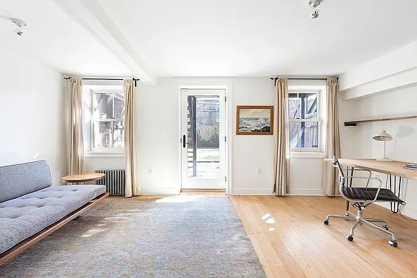 Rented by Compass | media 13