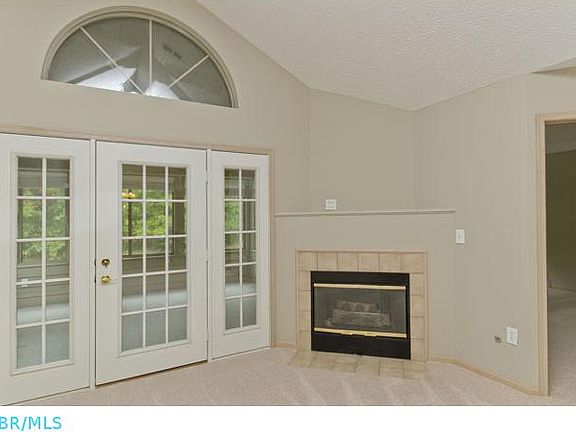 4th image of 5730 Meadowood Ln