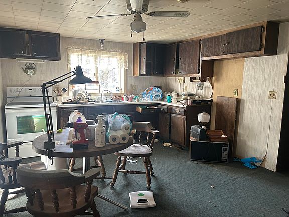 5th image of 923 Schofield St