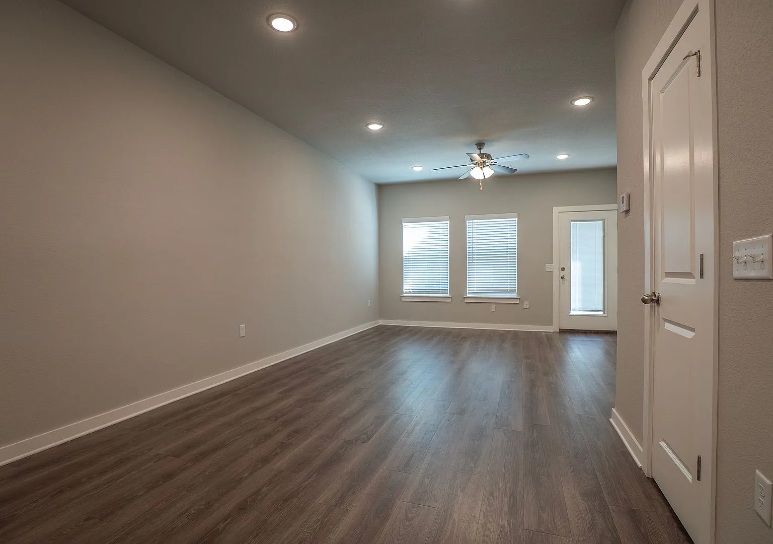 642 N Littleleaf Ter — Photo 4