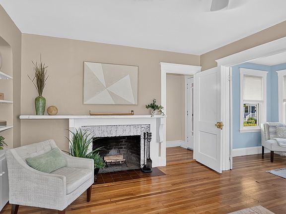 5th image of 155 White St