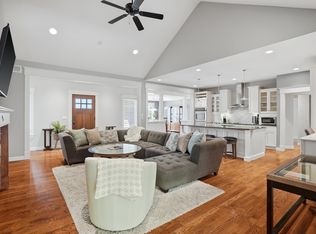 2200 Corona Rd, Columbia, MO 65203