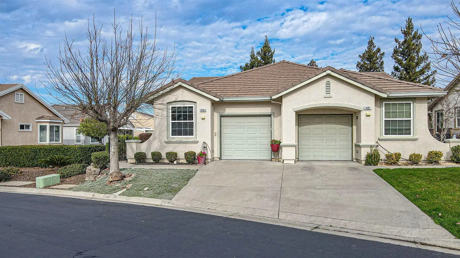 1491 Kent Pl photo 1