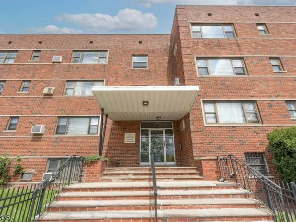 204 Woodcliff Ave, North Bergen Twp., NJ 07047