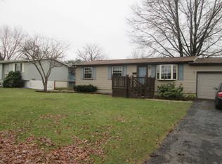 597 Aurora Dr, Youngstown, OH 44505