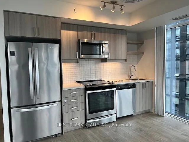 50 Wellesley St E #2902 — Photo 9