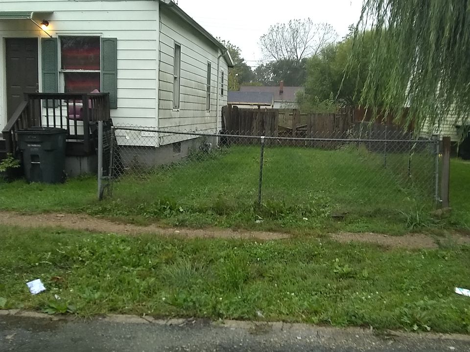 2nd image of 427 S Illinois St